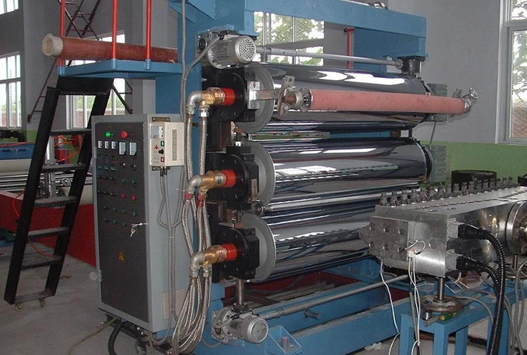 Varför väljer fler och fler tillverkare denna självhäftande TPO-vattentäta membranproduktionslinje?