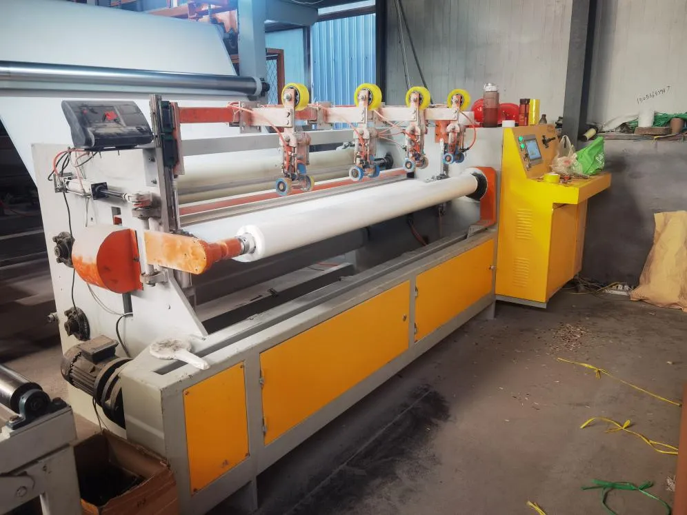 TPO och internt förstärkt TPO vattentät membran produktionslinje